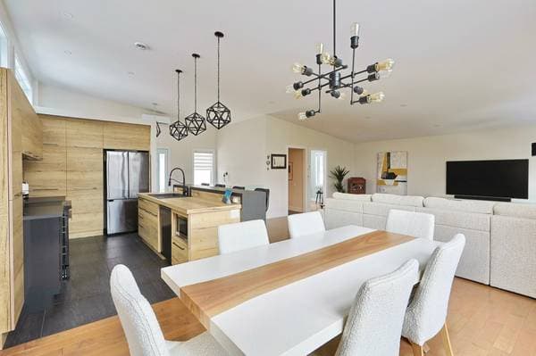 121 Av. Ste-Brigitte, Sainte-Brigitte-de-Laval — photo 4