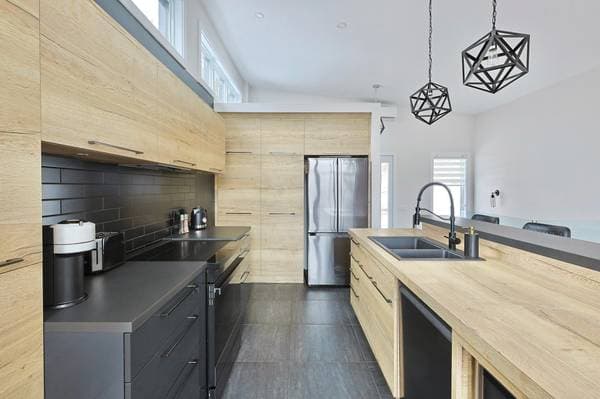121 Av. Ste-Brigitte, Sainte-Brigitte-de-Laval — photo 6