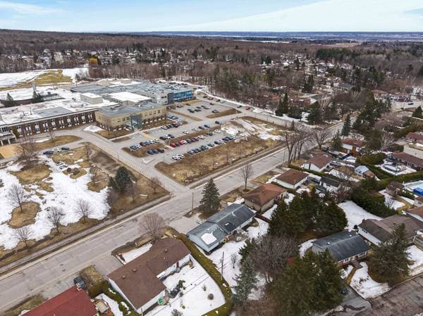 587 Rue Maclaren E., Gatineau (Buckingham) — photo 38