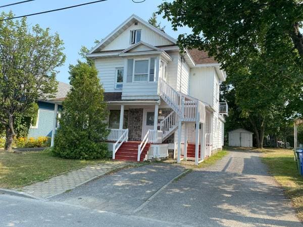 105 Av. Doucet, Mont-Joli — photo 24