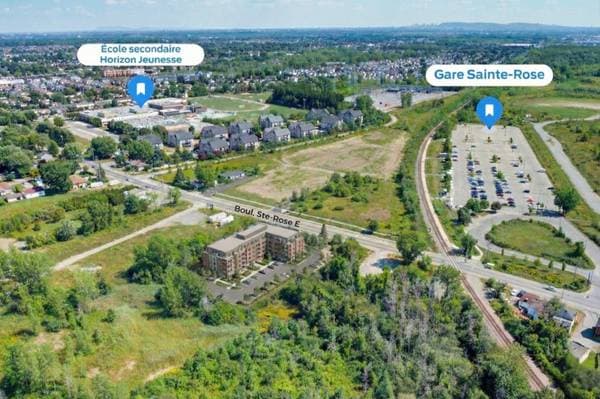 102Z Boul. Ste-Rose E., Laval (Auteuil) — photo 4