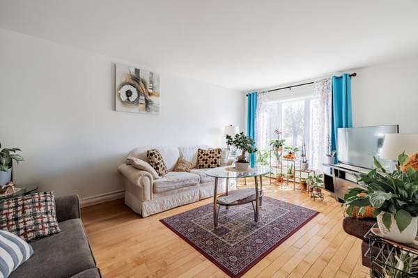 6051 -6055 Av. Gérard-Morisset, Montréal (Mercier/Hochelaga-Maisonneuve) — photo 3