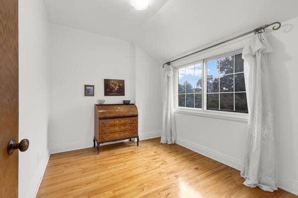 563 Av. Abercorn, Mont-Royal — photo 15