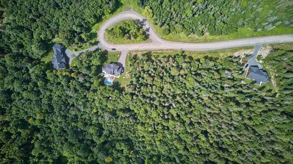Ch. des Ancêtres, Morin-Heights — photo 4