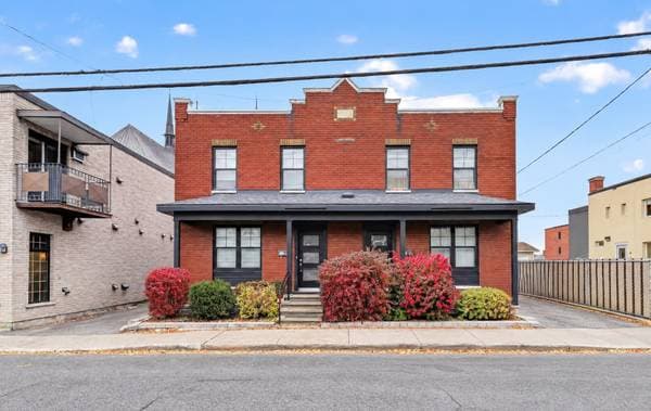 duplex — 56 -58 Rue du Marché, Salaberry-de-Valleyfield